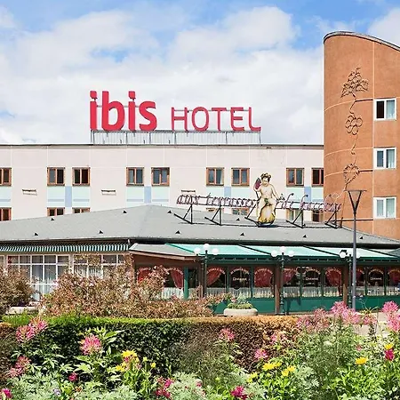 Hotel Ibis Etienne - La Terrasse Saint-Priest-en-Jarez