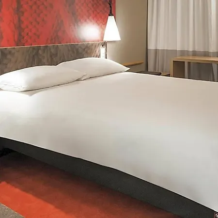 Ibis étienne - La Terrasse Hotel