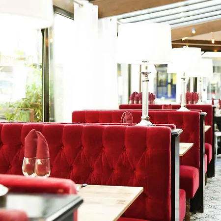 Hotel Ibis Etienne - La Terrasse 3*