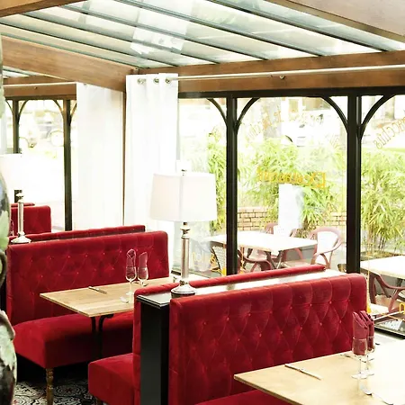 Ibis étienne - La Terrasse Hotel