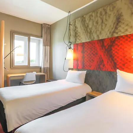 Ibis étienne - La Terrasse Hotel
