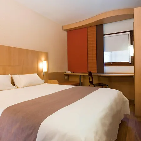 Hotel Ibis Etienne - La Terrasse Saint-Priest-en-Jarez